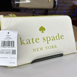 Kate Spade White and Gold Wristlet Clutch
